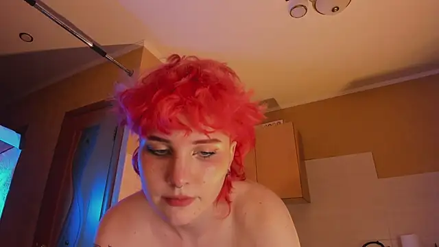 School_Love élő XXX-chatje