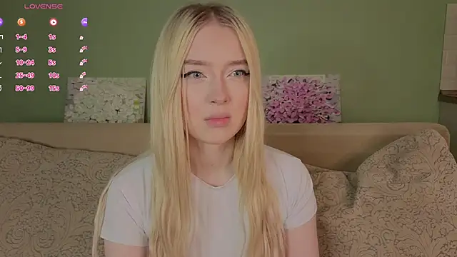 ChristinBland's Live XXX Chat