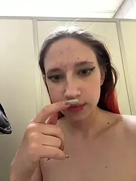 michelle_lovique élő XXX-chatje