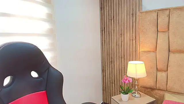 EliteNox's Live XXX Chat