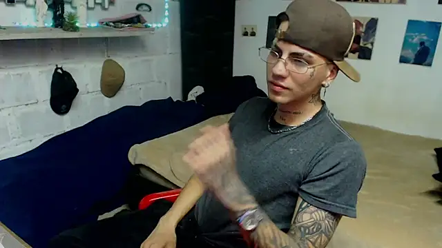 paul-mendezx Show in webcam