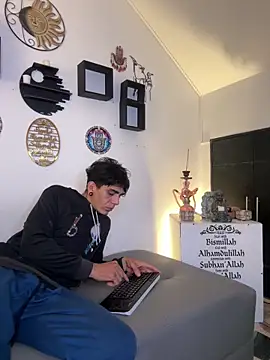 abrilandjulianのライブXXXチャット