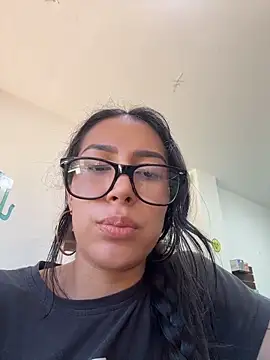 pregnant_sofii18 웹캠 쇼