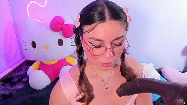 CassieBigass_'s Live XXX Chat