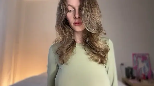 Milky___Way élő XXX-chatje