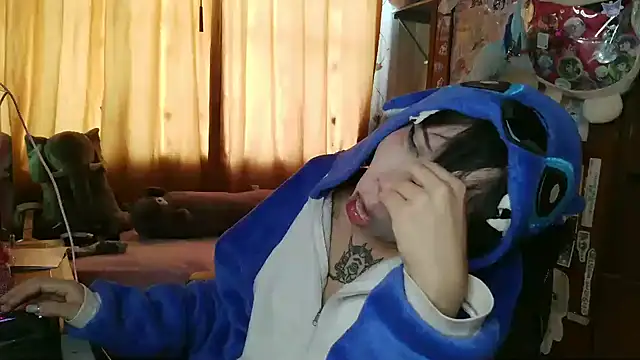 Terraelowen élő XXX-chatje