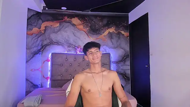 Онлайн чат XXX MaxiimoRomano_