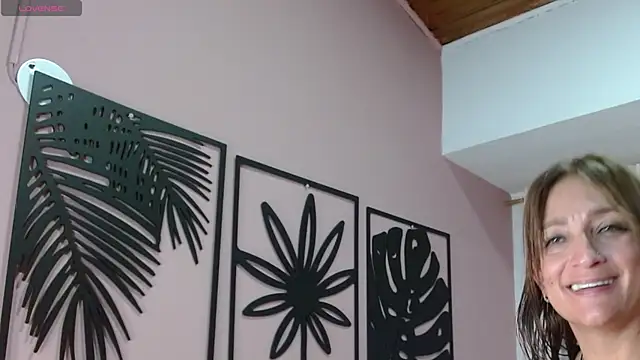 دردشة amara_rousse1 الجنسية المباشرة