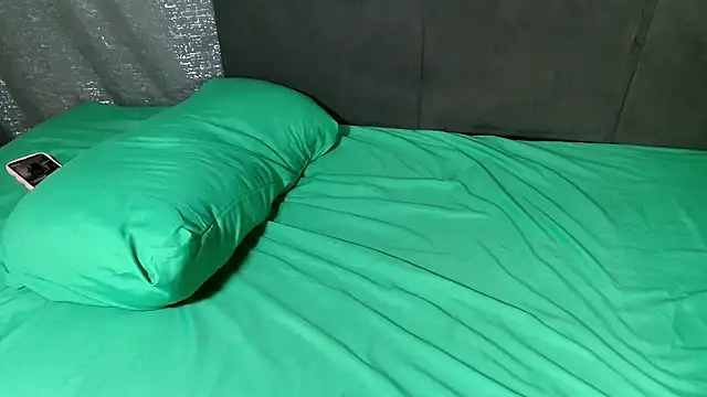 XXX chat uživo modela HugeTitisxx