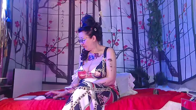 Chat XXX en directo de NightOrhideya