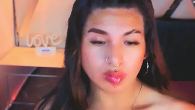 Show modela MeelFox na web-kameri