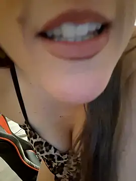 SPrITZMAUS Pertunjukan Webcam