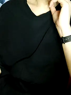 แชท XXX สดของ Aashikalaa