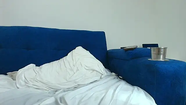 Chatroom XXX en direct de Skinny_Zeth