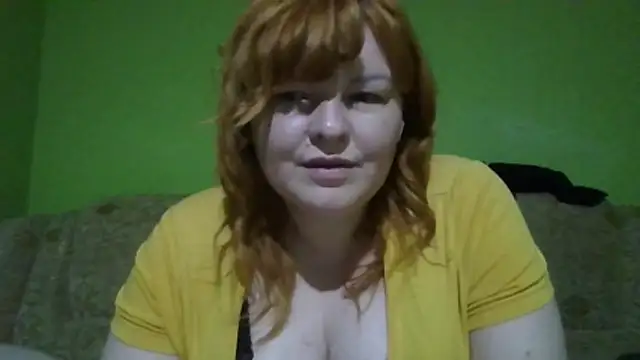 KrisryOxNikss: διαδικτυακό σόου στην κάμερα