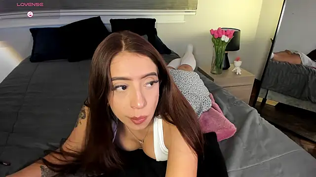 MERIDA_TAYLOR 即時 XXX 聊天