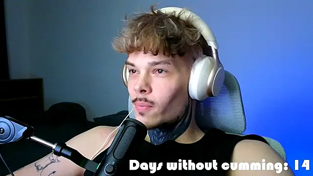 DENIS_HERE – Kamerová šou