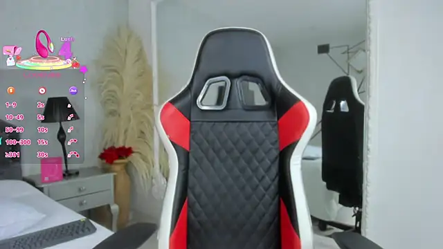 KarelyMitchel 即時 XXX 聊天