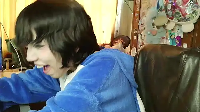 Terraelowen Chat XXX in diretta