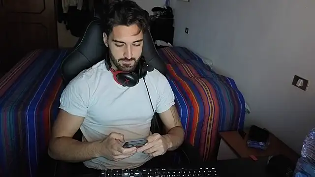 Al3xox02's Live Sex Cam Show