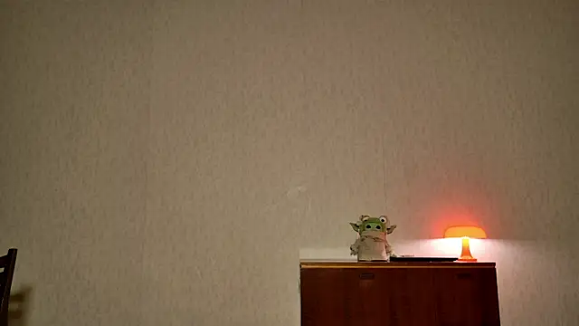 MadeInParadiseのライブXXXチャット