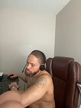 Fathero1time Chat XXX in diretta