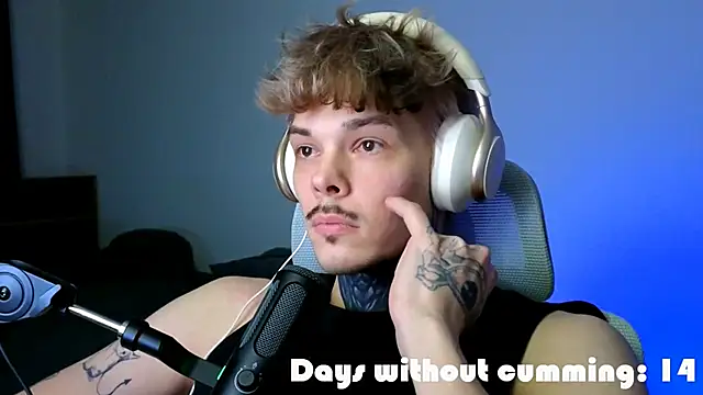 XXX chat uživo modela DENIS_HERE