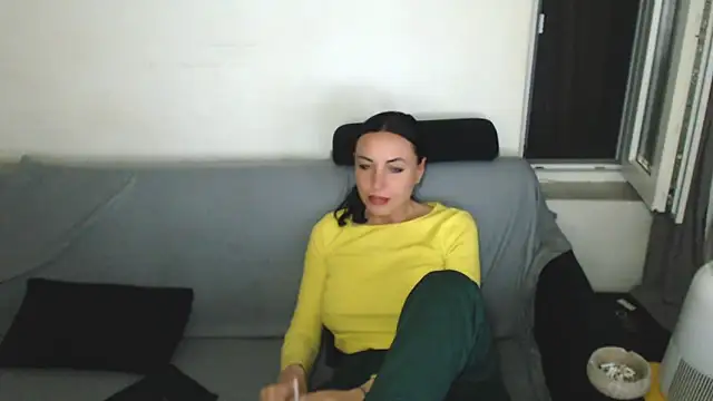 CloveLove Chat XXX in diretta