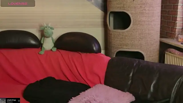 GamerGirl_Eve Chat XXX in diretta