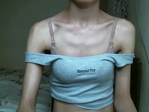 ekta_767 即時 XXX 聊天