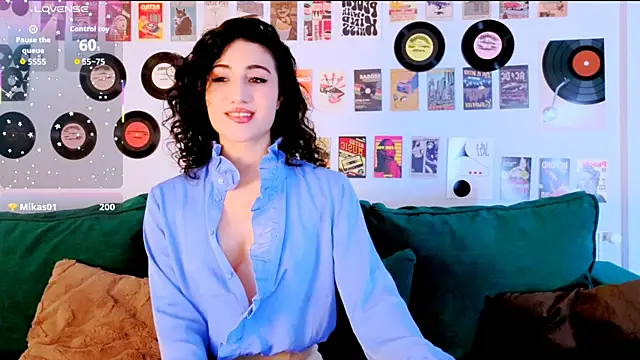 Maya_RogerssのライブXXXチャット