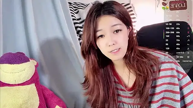 Chat XXX en directo de XueLi1902