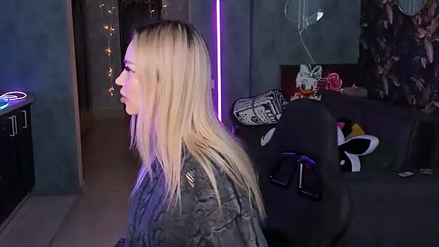 Blckmirrorr's Live XXX Chat