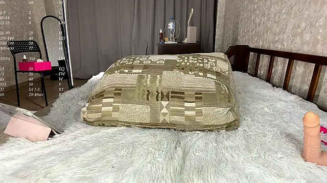 DreamyOlivia's Live XXX Chat