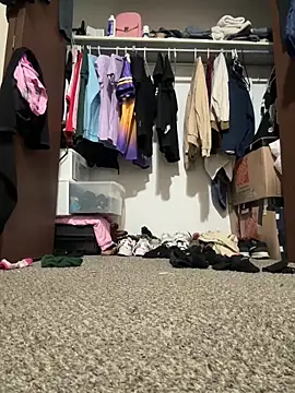 marhi32's Webcam Show