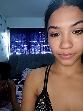 CurlyBitch: απευθείας συνομιλία ΧΧΧ