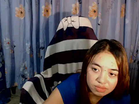 urlover_mae26: онлайн-секс-чат