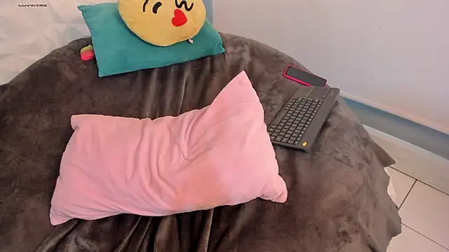 KittyVelve Live XXX-chat