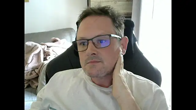 ZebedeePirateのライブXXXチャット