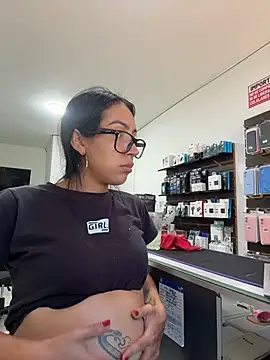 pregnant_sofii18 Show in webcam