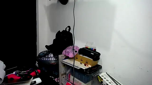 curvy_cutie Adlı Modelin Canlı XXX Sohbeti