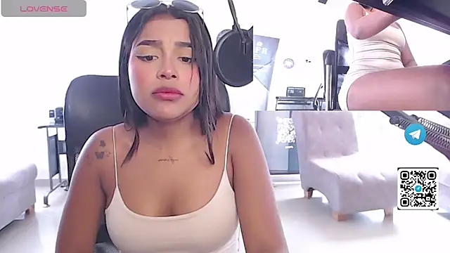 Mariangel_11's Live XXX Chat