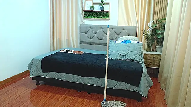 sasi_luna's Live XXX Chat