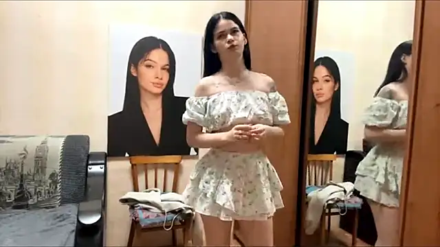 BellaLuxury's Live XXX Chat