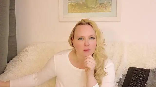 Sarah4you's Live XXX Chat