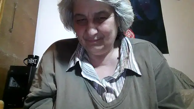 Chat +18 de ExquisiteMature ao vivo