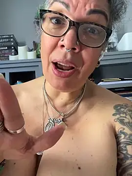 dieseldame1313's Live XXX Chat