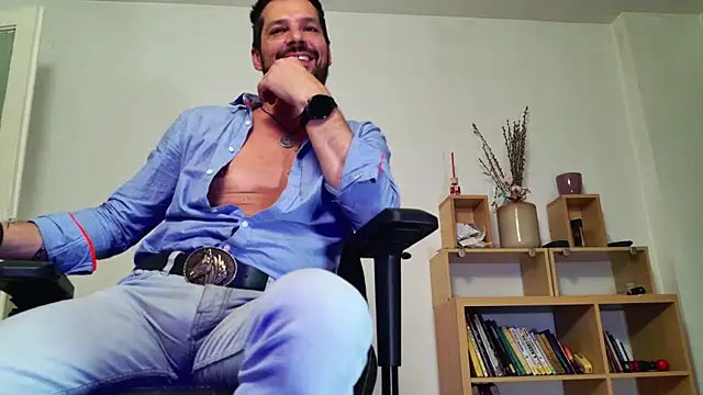 Show modela ChrisKox na web-kameri