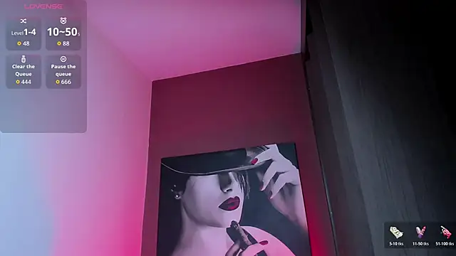 QueenOfHazeのライブXXXチャット