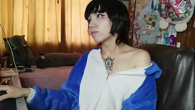 Terraelowen Live XXX Chat